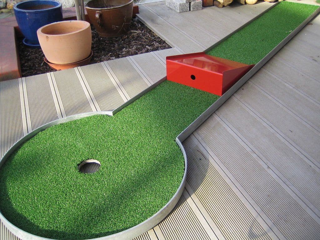 Mini tor minigolfa 2,5 m z przeszkodami - wynajem